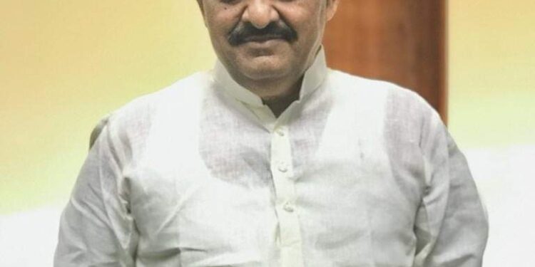 जनतेची नरेंद्र मोदी यांच्या विकासाच्या व्हिजनला साथ: आमदार सुभाष देशमुख