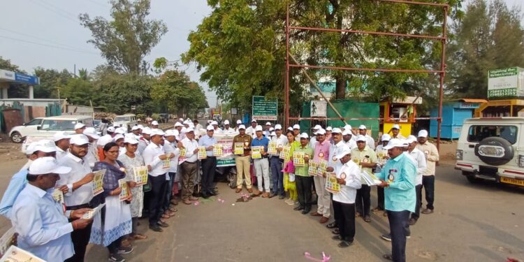 सोलापुरात कृषी विभागाची बुलेट रॅली ; तृणधान्याची जनजागृती ; पौष्टिक अन्न खाण्याचा संदेश