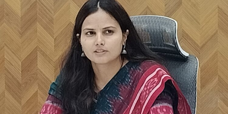 सीईओ मनीषा आव्हाळे यांचा गाव भेट दौरा अन् झटक्यात सुटला सात गावचा हा महत्वाचा प्रश्न