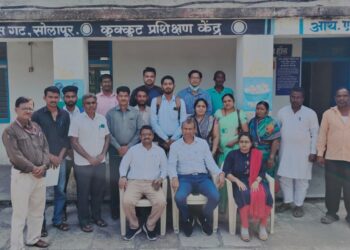 कुक्कुट पालन व्यवसाय सुरू करा, जिल्हा परिषद तुमच्या पाठीशी ; कुक्कुट पालन प्रशिक्षणाचा समारोप