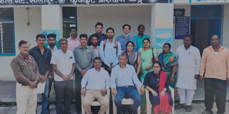 कुक्कुट पालन व्यवसाय सुरू करा, जिल्हा परिषद तुमच्या पाठीशी ; कुक्कुट पालन प्रशिक्षणाचा समारोप