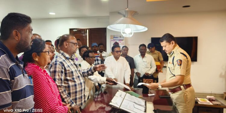 वादग्रस्त आमदार टि राजासिंग यांना सोलापूर बंदी करा ; सोलापुरात यांनी केली मागणी