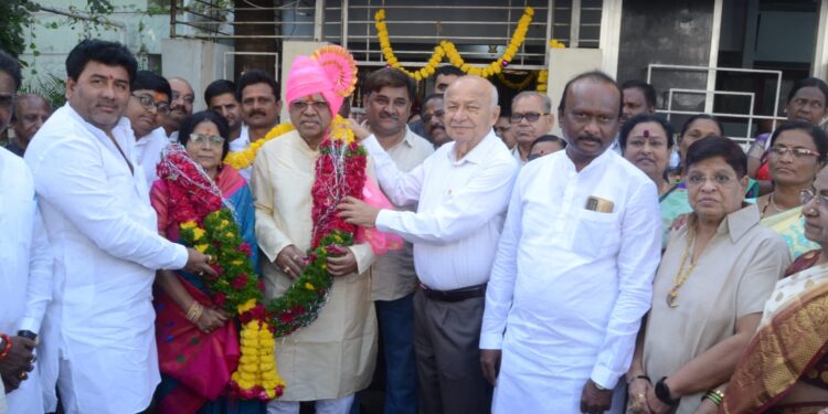 काँग्रेसच्या प्रकाश यलगुलवारांवर अमृत महोत्सवी वाढदिनी सर्व स्तरातून शुभेच्छांचा वर्षाव ; साहेबांच्या उपस्थितीने सर भारावले !