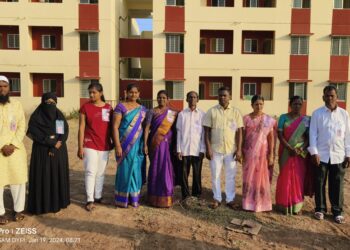 प्रधानमंत्री नरेंद्र मोदी यांच्या हस्ते या पाच लाभार्थ्यांना मिळणार घराची चावी