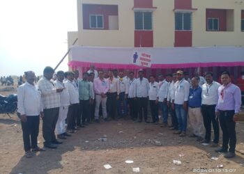 प्रधानमंत्री नरेंद्र मोदींच्या सोलापूर दौऱ्यात जिल्हा परिषदेचे उत्कृष्ट काम ; डेप्युटी सीईओ व बीडिओंच्या कामाचे कौतुक