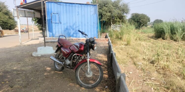 मोहोळच्या तरटगावात अतिक्रमण करून अवैद्य धंदे सुरू ; ग्रामस्थांना त्रास, प्रशासन दरबारी मारताहेत फेऱ्या