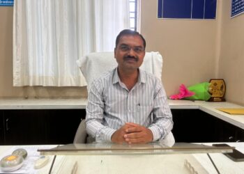 मी पुन्हा आलो…, मी पुन्हा आलो..माध्यमिक शिक्षणाधिकारी मारुती फडके हजर ; एकीकडे जॉईन दुसरीकडे स्वागत