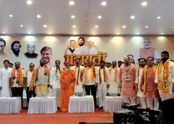 सोलापुरात महायुतीचे जोरदार शक्तीप्रदर्शन  ; एकीचे दर्शन घडवत “अबकी बार 48 पार” चा नारा