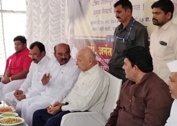‘हसापुरे -म्हेत्रे’ जोडीने लोकसभेपूर्वी बांधली दक्षिण काँग्रेसची मोट ; नेत्यांनी कार्यकर्त्यांना दिली भावनिक हाक