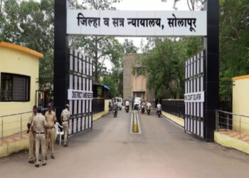 लाच प्रकरणी आरोपीला खोट्या गुन्ह्यात गुंतवले ; त्या खाजगी इसमास जामीन मंजूर