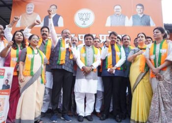 करमाळ्याच्या रश्मी बागल व दिग्विजय बागल यांनी केला भाजपमध्ये प्रवेश ; हे नेते उपस्थितीत