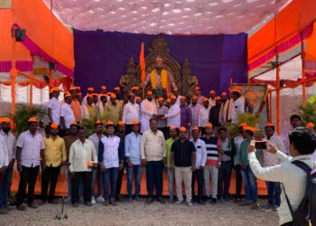 सोलापुरात वडार समाज वारकरी संप्रदायाचा श्री शिवजन्मोत्सव मध्यवर्तीने केला विशेष सन्मान