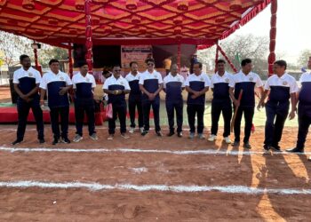 सोलापूर झेडपीच्या अधिकाऱ्यांनो तुम्ही आज बाजी मारलात ; उद्यापासून दिवस आमचाच ! जिल्हा परिषदेच्या क्रीडा महोत्सवाचे व्हिडिओ आणि छायाचित्र पहा