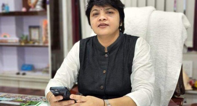 शिक्षणाधिकारी तृप्ती अंधारे प्रमोशनने स्वगृही ; सोलापूरचा प्राथमिक शिक्षण विभाग पुन्हा पोरका