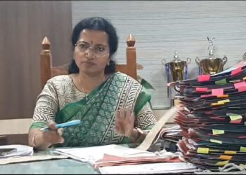 “बुके, हार नको, कामे सांगा” ; नव्या निवासी उपजिल्हाधिकारी मनीषा कुंभार यांचा नवा पायंडा