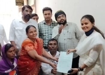 झेडपीतील रुपनरच्या ‘प्रताप’ वर सीईओ मनीषा आव्हाळे यांचा ‘प्रहार’ ; काढली शोकास नोटीस