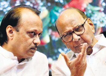 शरद पवारांना मोठा धक्का ; अजित पवारांचा गट हाच खरा राष्ट्रवादी काँग्रेस