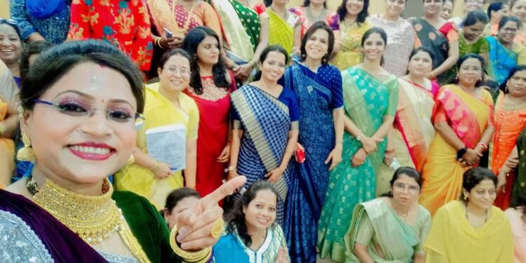 “आम्ही साऱ्या लय भारी” अपर जिल्हाधिकारी मोनिका सिंह यांच्या मुलाखतीने रंगला महसूल विभागाचा महिला दिन