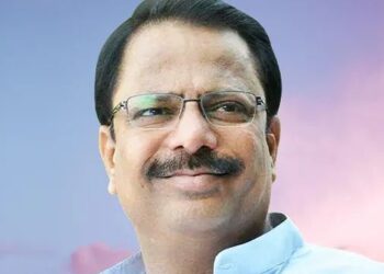 दिलीप माने यांनी उत्तर आणि दक्षिणच्या कार्यकर्त्यांची बोलावली बैठक ; बुधवारी सायंकाळी भूमिका स्पष्ट करणार