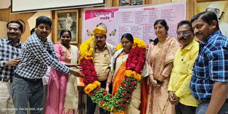 नेता कसा असावा? झेडपीतील राजेश देशपांडे यांच्या सेवानिवृत्ती कार्यक्रमात संघटनेच्या नेत्यांची भाषणबाजी रंगली !