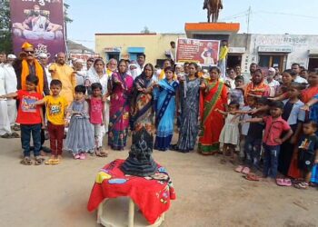 सोलापूरात मराठा समाजाची शिवरायांच्या साक्षीने शपथ ; महायुतीच्या उमेदवाराला मतदान करणार नाही