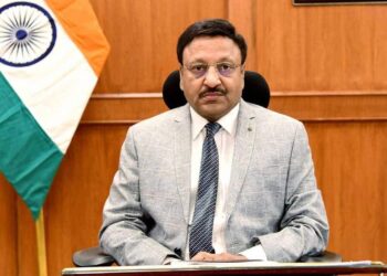 Breaking  ! सोलापूर माढा मतदारसंघात 7 मे रोजी मतदान ;लोकसभा निवडणुकीची घोषणा ; महाराष्ट्रात 5 टप्प्यात मतदान, 4 जूनला निकाल