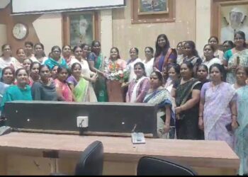 सोलापूर झेडपीतील महिला कर्मचाऱ्यांना आता या सुविधा मिळणार ; मराठा सेवा संघाच्या कार्यक्रमात सीईओ आव्हाळे यांचे आश्वासन