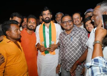 राम सातपुते यांनी घेतली सोलापुरातील विटभट्टी व्यावसायिकांची भेट ; दिली ही ग्वाही