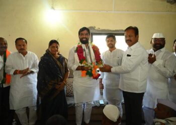 राम सातपुते धडाडीचा आणि काम करणारा कार्यकर्ता, त्यांना लोकसभेत पाठवा ; पंडित भोसले यांचे आवाहन