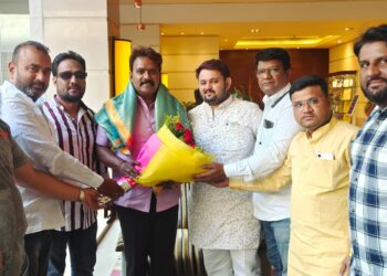 रमेश कदम एमआयएमचे उमेदवार? स्थानिक नेत्यांची सोलापुरात भेट ; राजकीय वर्तुळात चर्चेला उधाण