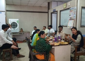 सोलापूर जिल्हा परिषदेतील अफलातून अंगत पंगत…..