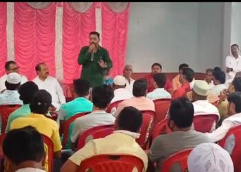 उच्चशिक्षित आ प्रणिती शिंदेंना लोकसभेत पाठवा – प्रा काकासाहेब कुलकर्णी यांचे आवाहन