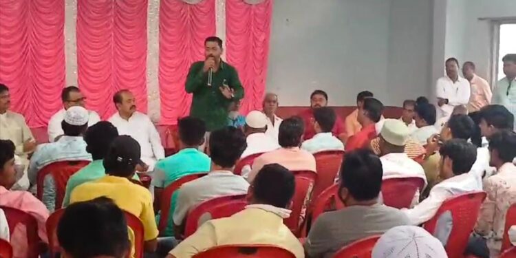 उच्चशिक्षित आ प्रणिती शिंदेंना लोकसभेत पाठवा – प्रा काकासाहेब कुलकर्णी यांचे आवाहन