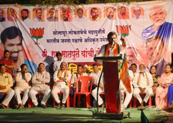 पंतप्रधान नरेंद्र मोदींनी आणली विकासाची गंगा ; राम सातपुते : प्रचंड गर्दीत जेऊरमध्ये जाहीर सभा