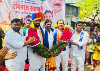 डॉ. बाबासाहेब आंबेडकरांच्या संविधानामुळेच मी लोकसभेचा उमेदवार ;आमदार राम सातपुते यांचे जोरदार स्वागत