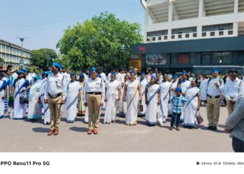 ऑल इंडिया समता सैनिक दलाची महामानवाला शानदार मानवंदना ; संविधान बचाव रॅलीने वेधले लक्ष