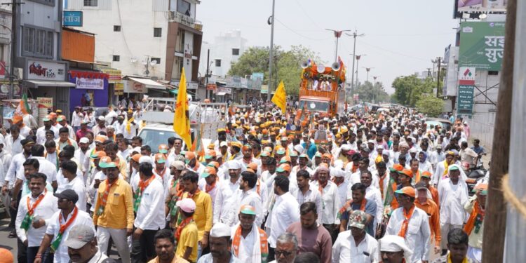 सोलापूरकर म्हणाले, ‘फिर एक बार मोदी सरकार’ ; भाजपा आणि महायुतीचे प्रचंड मोठे शक्ती प्रदर्शन 