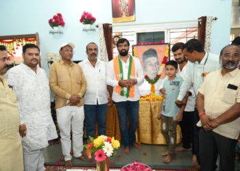 धर्मवीर वि. रा. पाटील यांच्या स्मारकासाठी करणार पाठपुरावा ; आमदार राम सातपुते यांचे आश्वासन