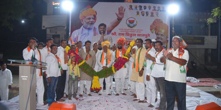 भंडारकवठेच्या जाहीर सभेत घुमला “अब की बार चरसो पार” चा नारा ; सुभाष देशमुख म्हणाले, राम सातपुते खासदार होणार