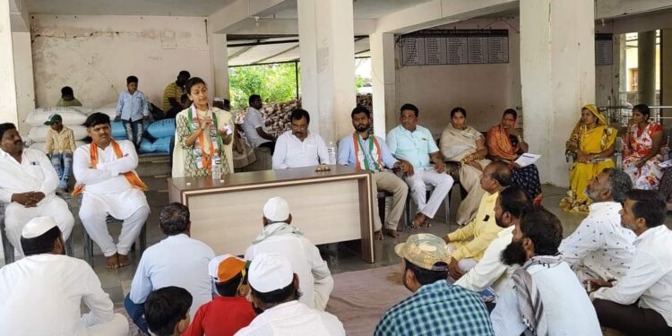 भाजप दहावी नाही, तर दहा वर्ष फेल  ; आमदार प्रणिती शिंदेंची अक्कलकोट दौऱ्यात टीका