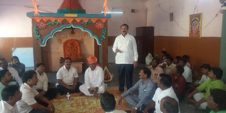 सोलापूरच्या बुरुड समाजाचा महायुतीचे उमेदवार राम सातपुते यांना जाहीर पाठिंबा