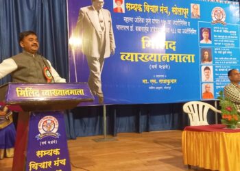 बाबासाहेबांच्या शिक्षणात माणुसकीची शिकवण पण आज शिक्षणात धर्मांध शक्ती घुसली, शिक्षण हे भगव्या छायेखाली ; प्राचार्य दुष्यंत कटारे यांचे सडेतोड विचार