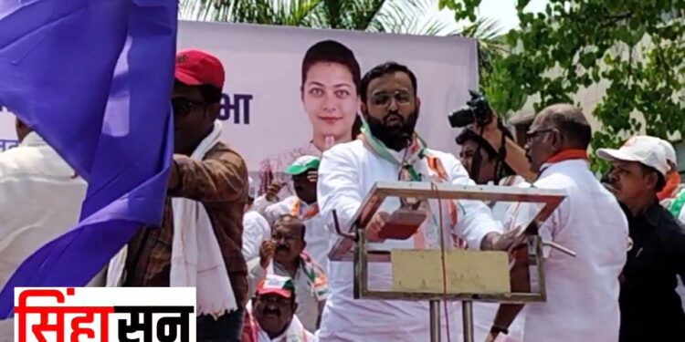 ब्रेकिंग : भगीरथ भालके काँग्रेसच्या स्टेजवर ; प्रणिती शिंदे यांना पाठिंबा