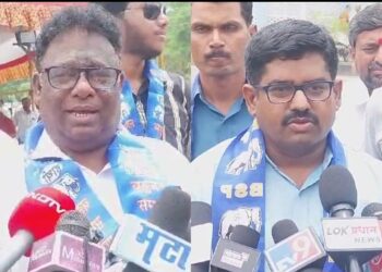 सोलापूर व माढा लोकसभेसाठी बहुजन समाज पक्षाचे अर्ज दाखल ; महादेव जानकर यांच्या पुतण्याचा बसपा कडून अर्ज