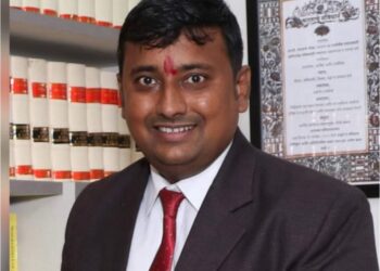 ॲड.अमित आळंगे यांनी मारली बार असोसिएशनच्या अध्यक्षपदी बाजी ; विक्रमी मते घेऊन विजयी