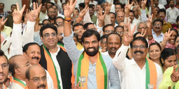 केमिस्ट अँड ड्रगिस्ट असोसिएशनचा निर्धार, सोलापूरमध्ये पुन्हा रामभाऊच खासदार