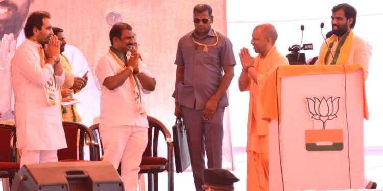 नरेंद्र मोदी यांच्या स्वप्नातील विकसित राष्ट्रासाठी आमदार सातपुते यांना विजयी करा ; किसन जाधव यांनी वाचला विकासाचा पाढा