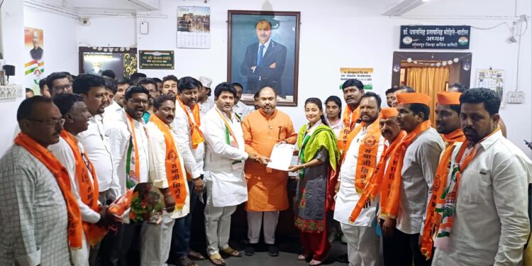 मोठी बातमी : संभाजी ब्रिगेडचा सोलापुरात काँग्रेसच्या प्रणिती शिंदे यांना पाठींबा