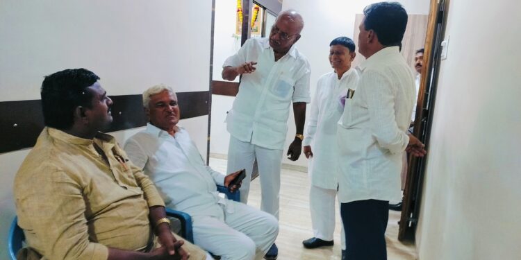 विजयाचा गुलाल आम्हीच उधळणार ! सोलापूर झेडपीत राष्ट्रवादी भाजपच्या नेत्यांमध्ये जुंपली !