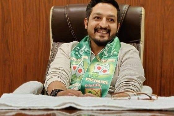 एमआयएम अध्यक्ष फारूक शाब्दी यांची होणार डोकेदुखी ; सोलापुरात हा नेता मध्य साठी इच्छुक